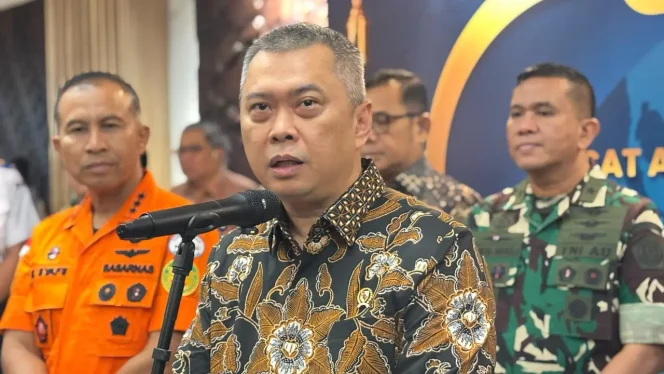 
 Pemerintah Tunda Aturan Batas Komisi 8 Persen untuk Taksi Online, Fokus Atur Ojol Roda Dua