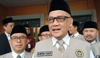 Mochamad Irfan Yusuf Menteri haji dan Umroh