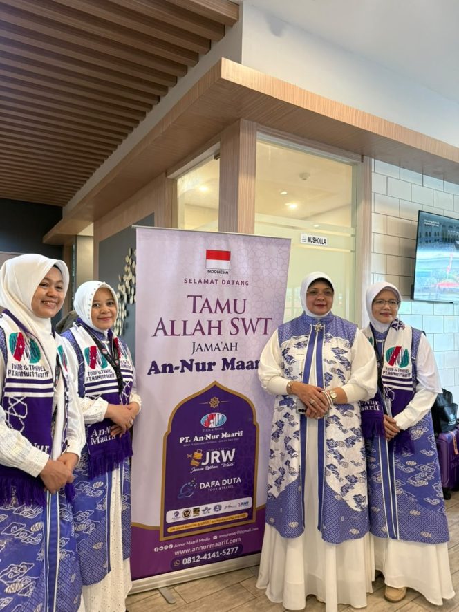 
 Tampil Lebih Elegan, PT Annur Maarif Gandeng Desainer Nasional Lina Sukijo Rancang Batik Eksklusif Jamaah Umrah
